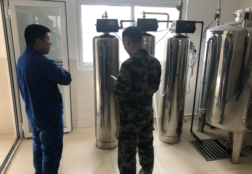 2吨/小时不锈钢RO反渗透直饮水设备